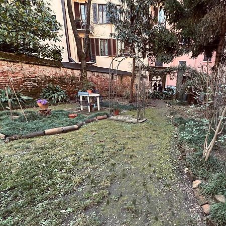 Monolocale In Pieno Centro Apartment Милано Екстериор снимка