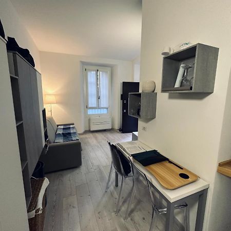 Monolocale In Pieno Centro Apartment Милано Екстериор снимка
